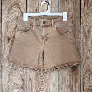 American Eagle khaki shorts